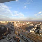 18th & 16h Floor Secure Luxury With Pool & Fitness Included In Price Lägenhet *