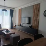 18th & 16h Floor Secure Luxury With Pool & Fitness Included In Price Apartment *