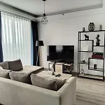 18th & 16h Floor Secure Luxury With Pool & Fitness Included In Price Lägenhet