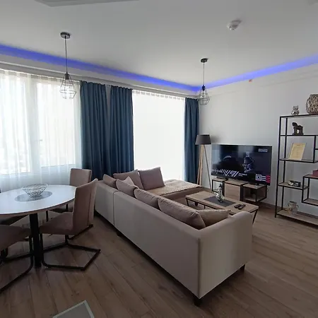 18th & 16h Floor Secure Luxury With Pool & Fitness Included In Price アパート スコピエ