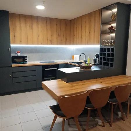 Daire 18th & 16h Floor Secure Luxury With Pool & Fitness Included In Price Üsküp