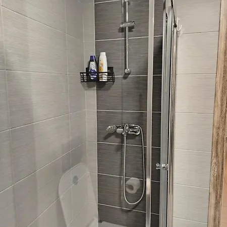 18th & 16h Floor Secure Luxury With Pool & Fitness Included In Price Apartment