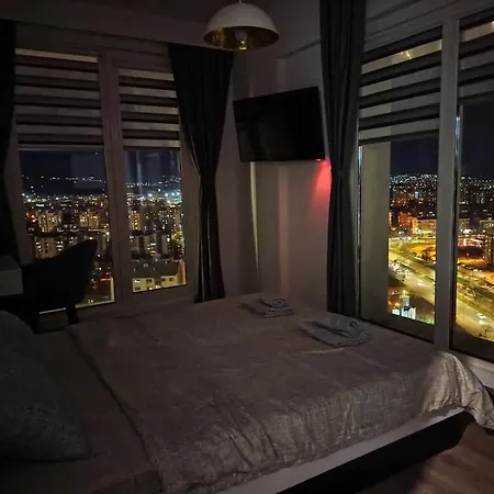18th & 16h Floor Secure Luxury With Pool & Fitness Included In Price Apartment