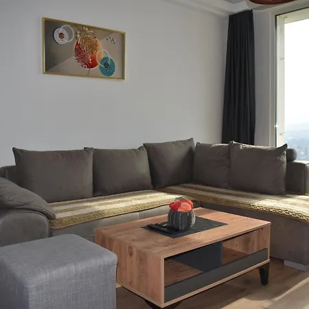 18th & 16h Floor Secure Luxury With Pool & Fitness Included In Price Szkopje