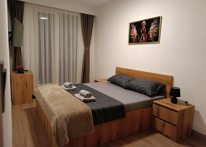 18th & 16h Floor Secure Luxury With Pool & Fitness Included In Price Apartment