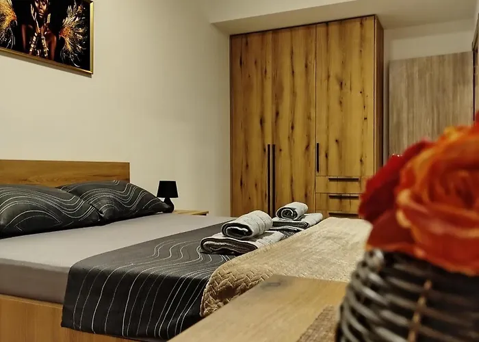 18th & 16h Floor Secure Luxury With Pool & Fitness Included In Price * Skopje