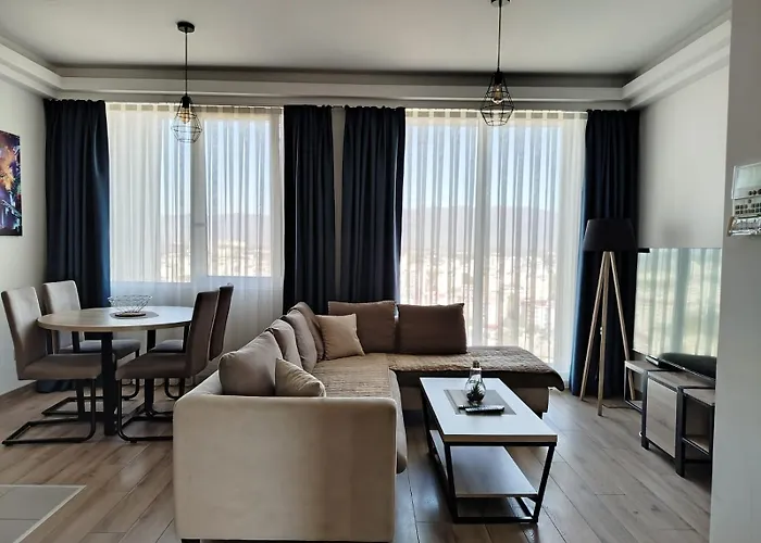 Apartment 18th & 16h Floor Secure Luxury With Pool & Fitness Included In Price Skopje
