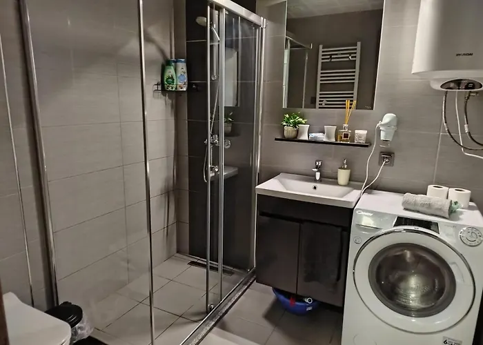 18th & 16h Floor Secure Luxury With Pool & Fitness Included In Price * Skopje