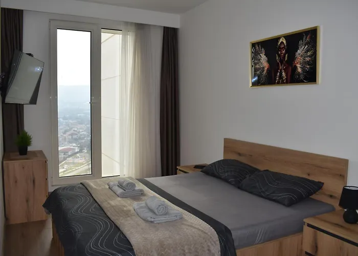 18th & 16h Floor Secure Luxury With Pool & Fitness Included In Price * Skopje